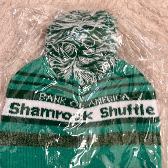 New Shamrock Shuffle Chicago green hat, new in original sealed packaging - Picture 6 of 12